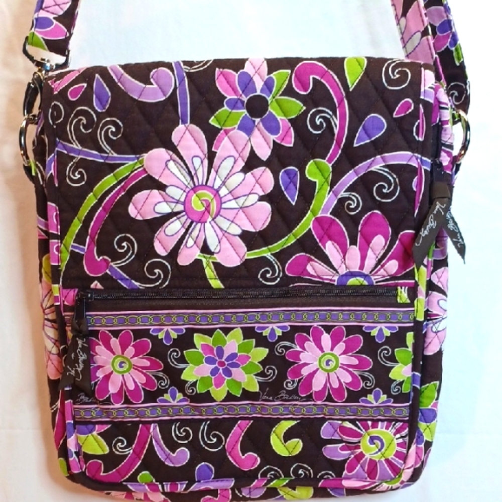 Vera Bradley Crossbody Messenger / Retired Purple Punch Pattern. Mint Condition!